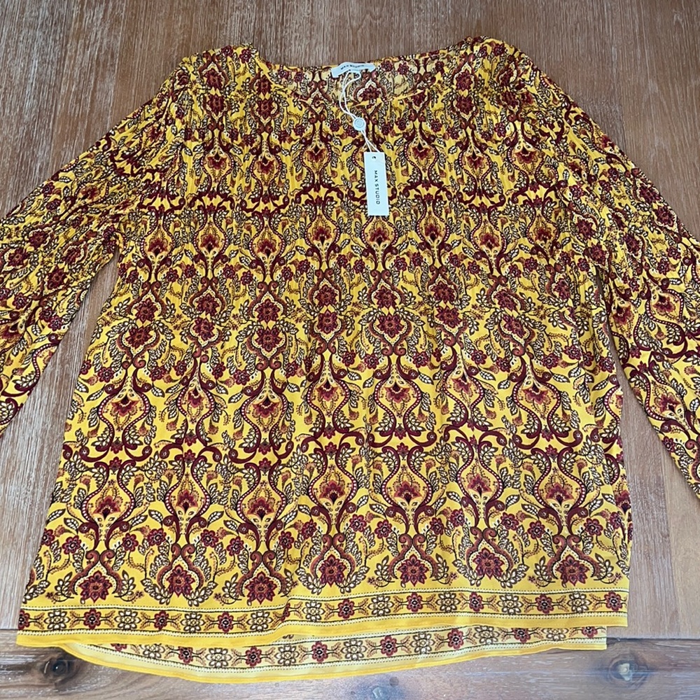Max Studios blouse. Size L. NWT.